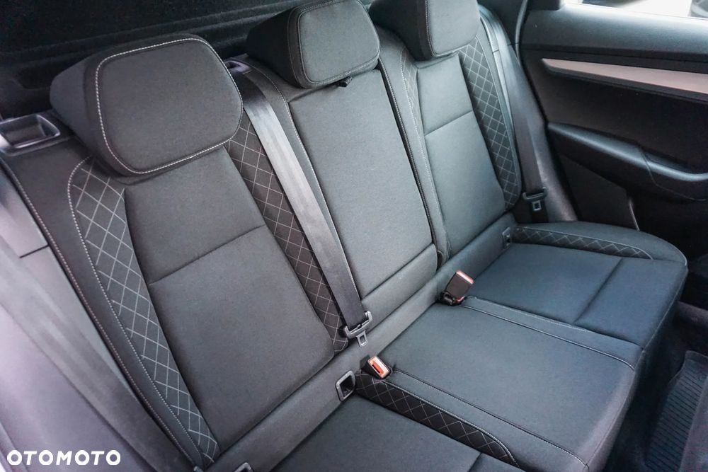 Skoda Karoq 1.5 TSI ACT 4x2 Ambition DSG - 34
