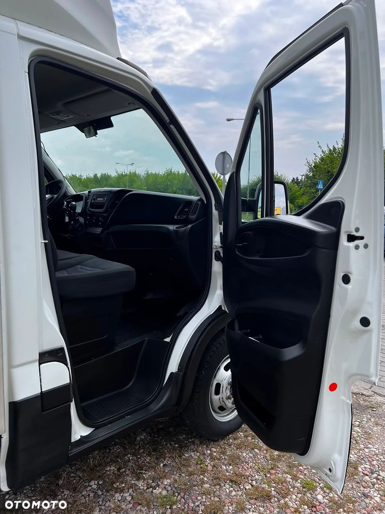 Iveco 35c14 Kontener+Winda - 16