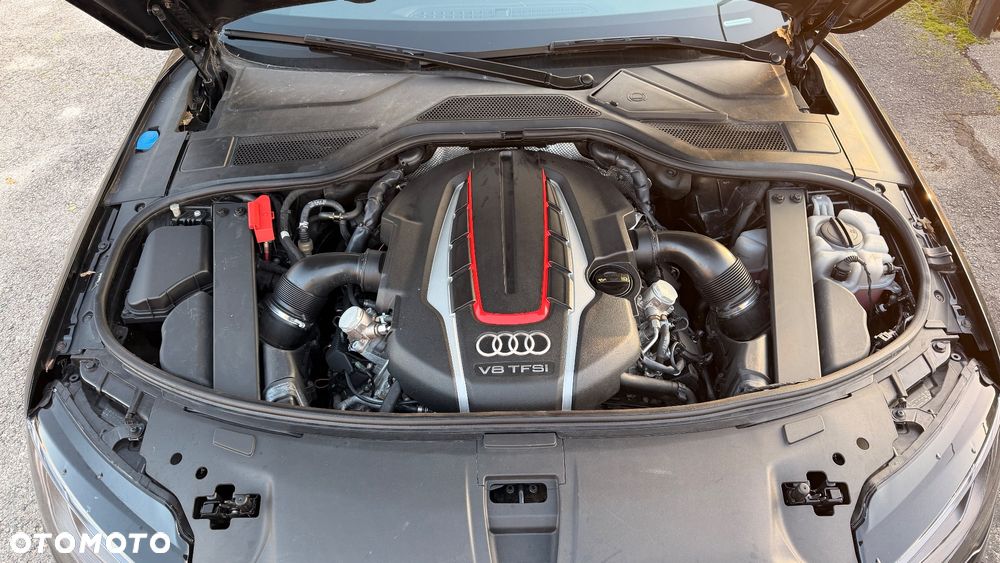 Audi S8 Plus - 23