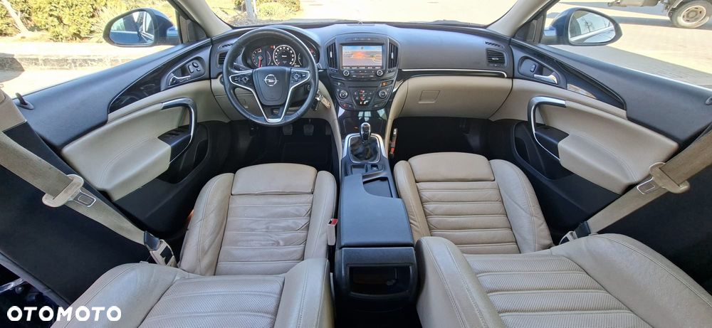 Opel Insignia 1.6 T Cosmo S&S - 10