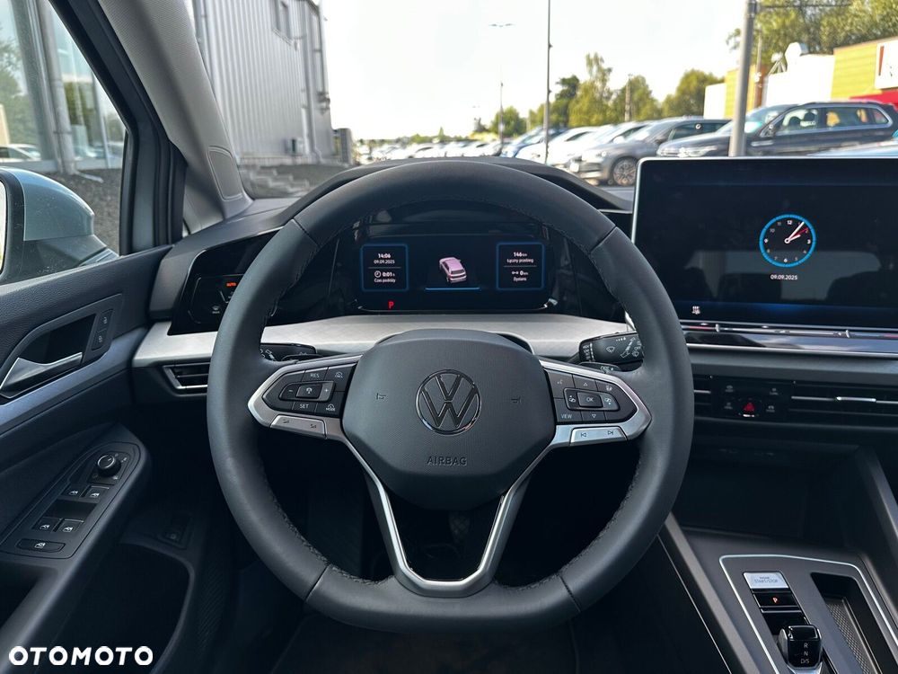 Volkswagen Golf - 13