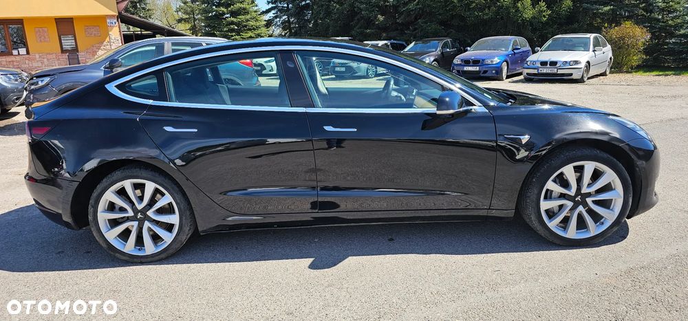Tesla Model 3 Standard Reichweite Plus Hinterradantrieb - 3