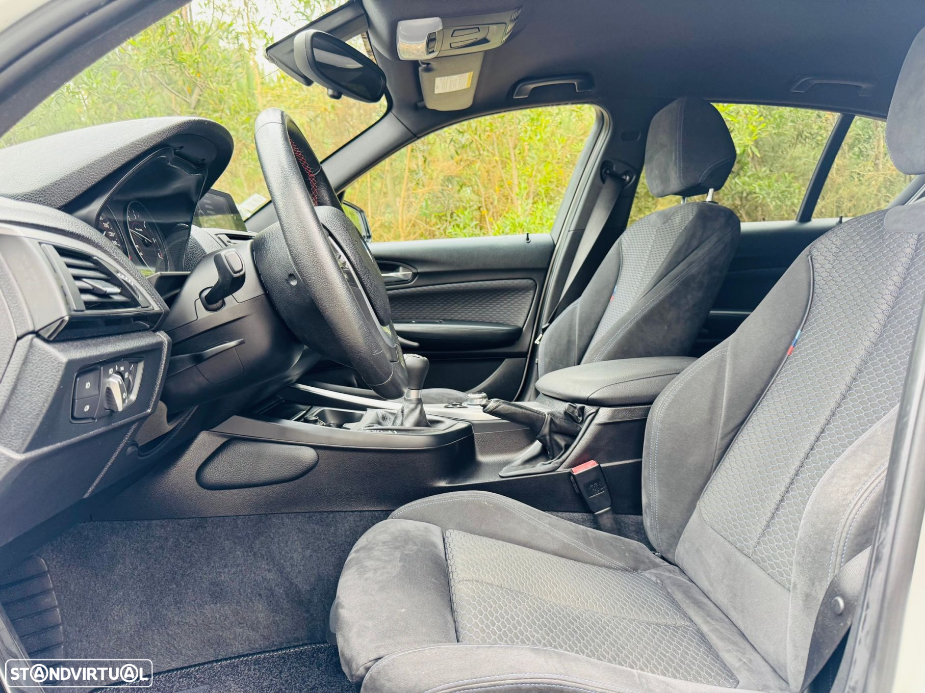 BMW 118 d Pack M - 15