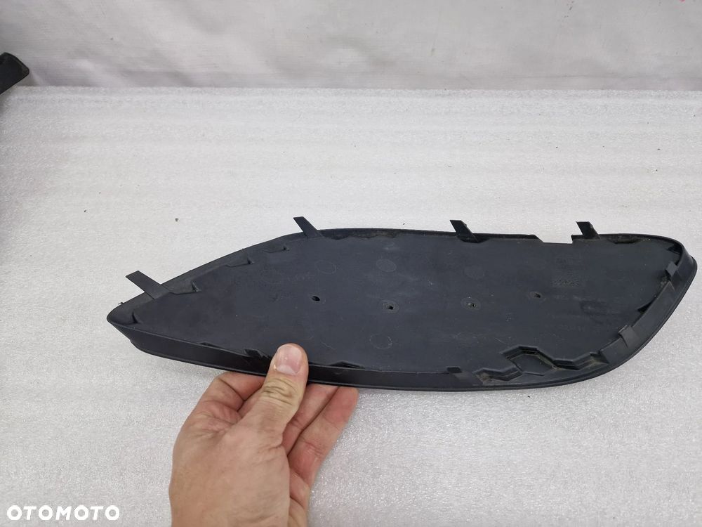 OPEL ZAFIRA B LIFT 07- PRAWA KRATKA BOCZNA ZDERZAKA PRZEDNIEGO PRZÓD , NR 13247321 , NR AUKCJI B/42 - 3