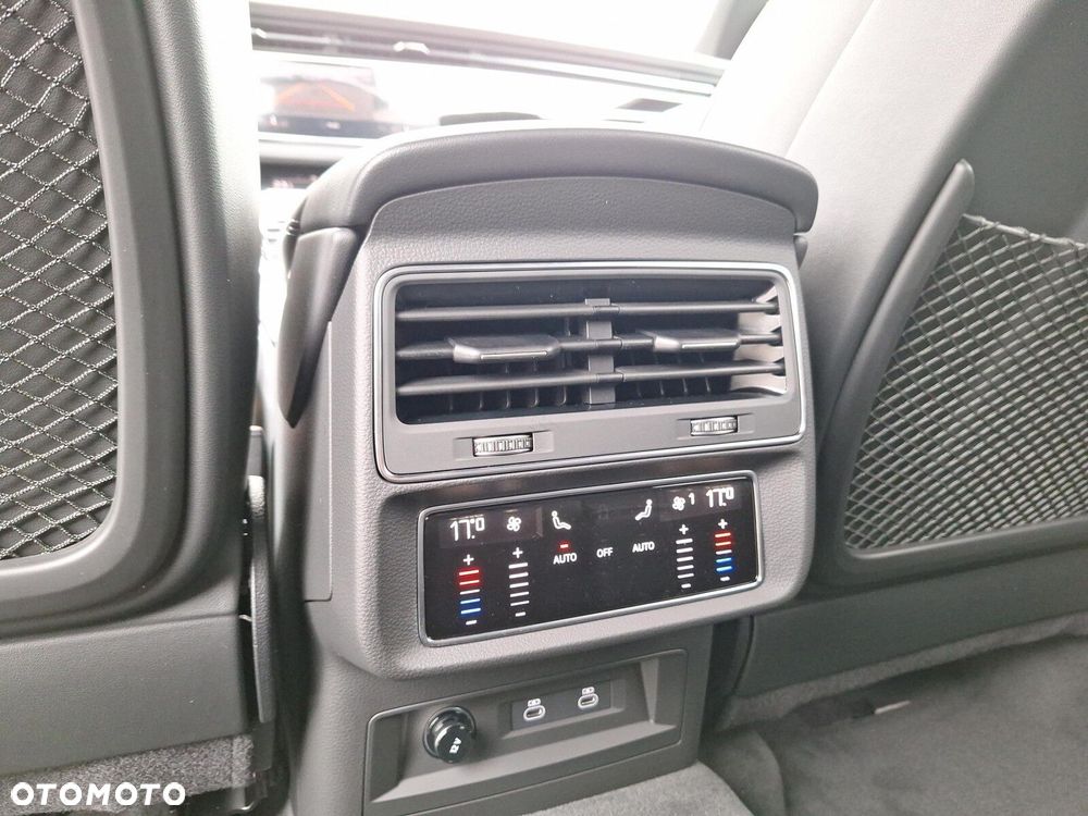 Audi Q8 - 24