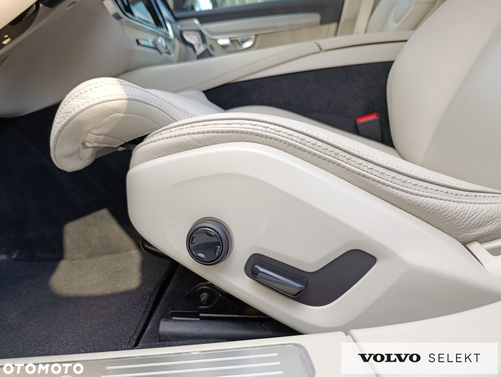 Volvo V90 Cross Country - 14
