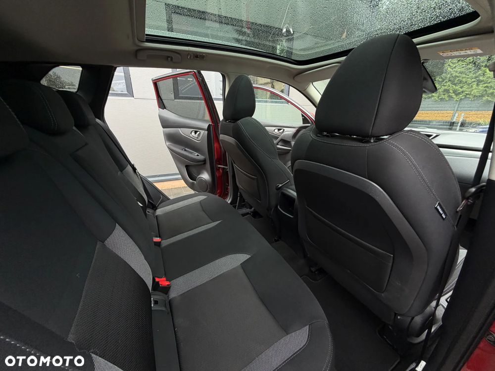 Nissan Qashqai 1.2 DIG-T N-Connecta EU6 - 17
