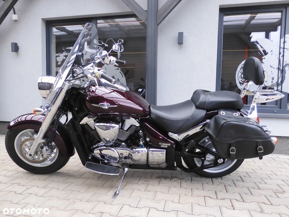 Suzuki Intruder - 27