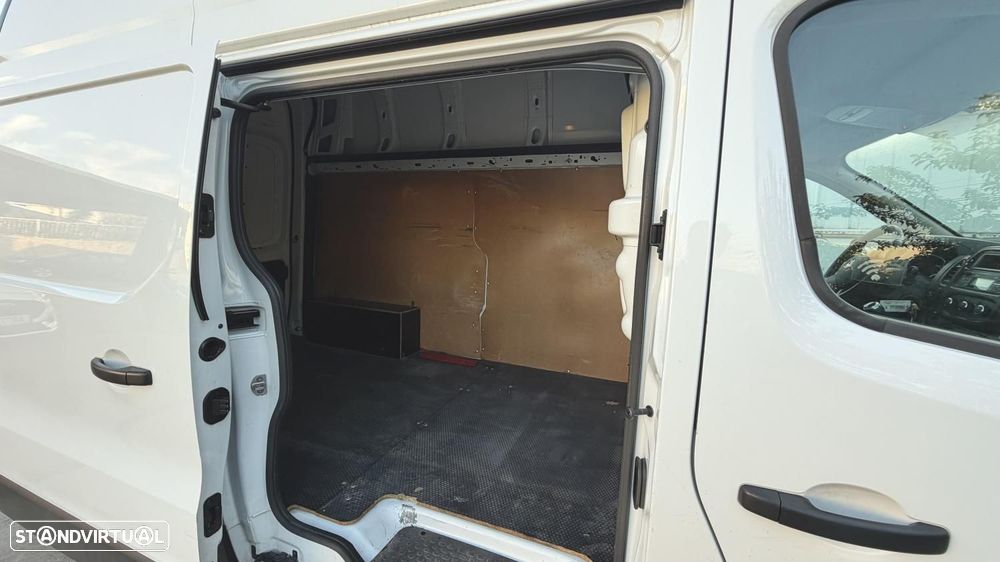 Renault Trafic 2.0 DCI L2 H2  T A 145 CV - 10
