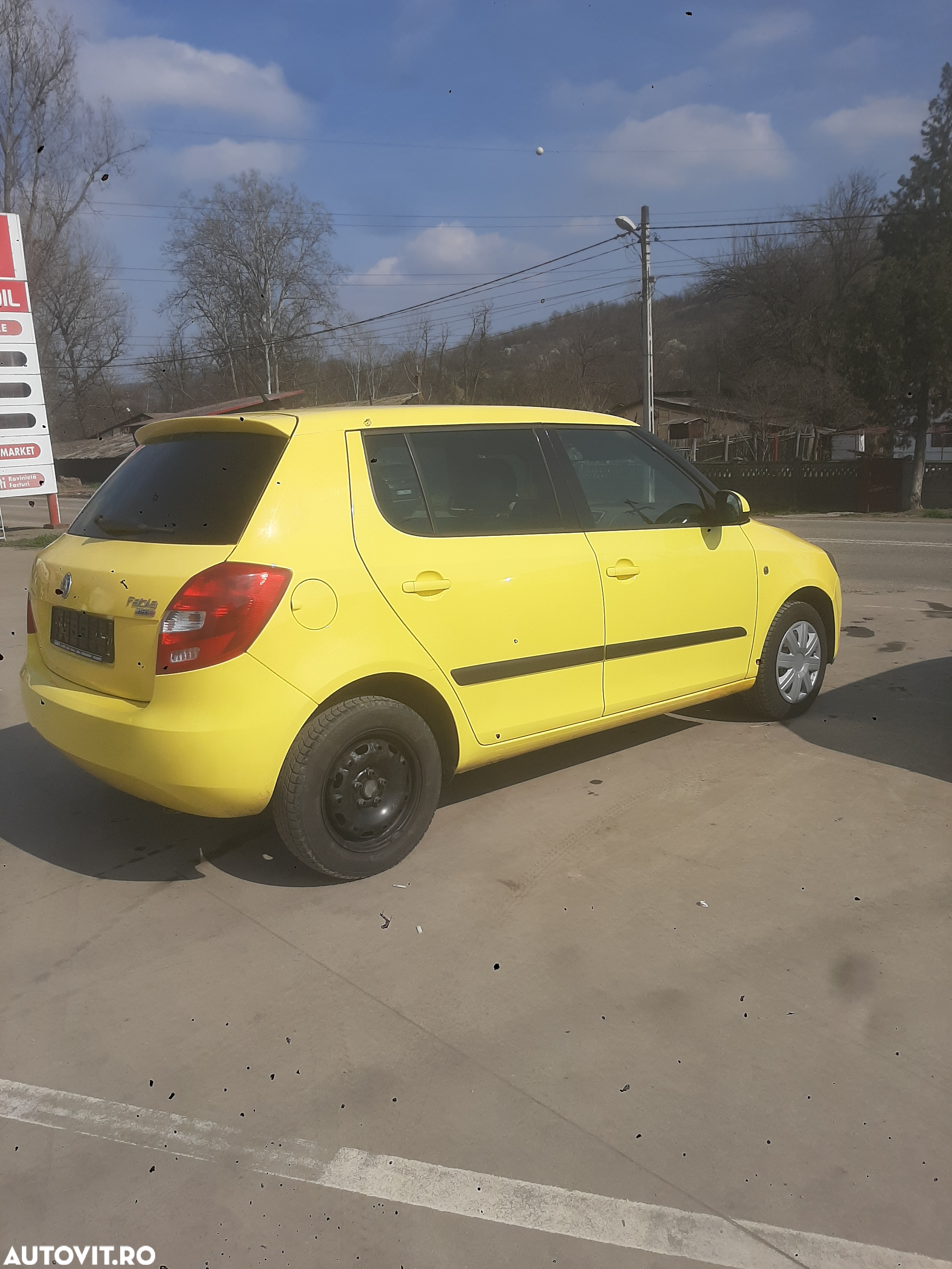 Skoda Fabia 1.2 HTP Active - 3