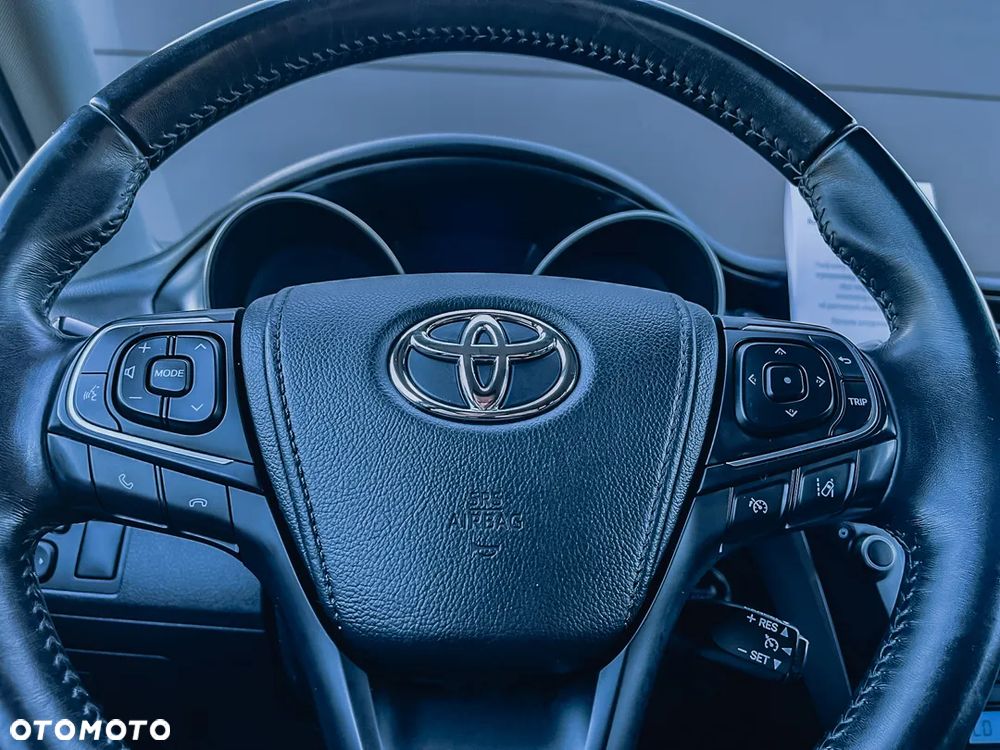 Toyota Avensis 1.8 Premium MS - 14