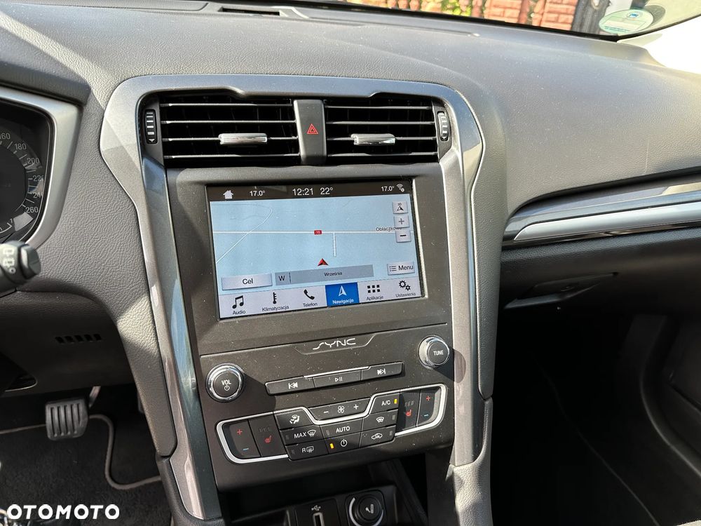 Ford Mondeo - 12