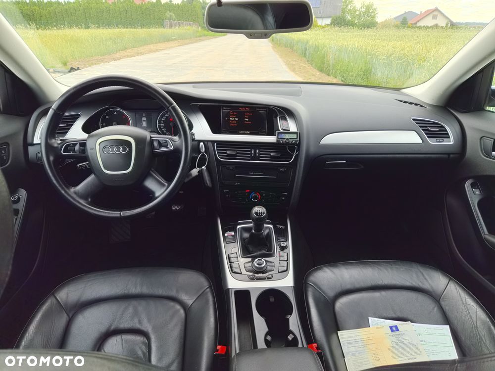 Audi A4 Avant 2.0 TDI - 10