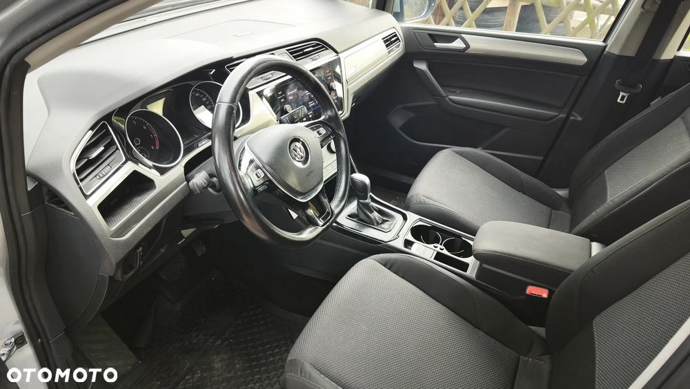 Volkswagen Touran 1.4 TSI BMT Comfortline DSG - 6