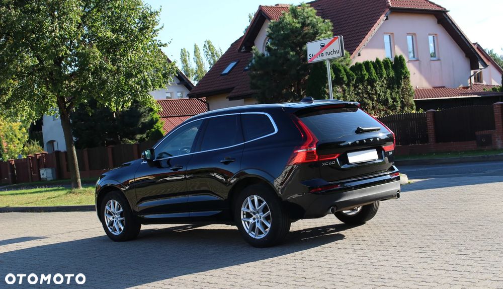 Volvo XC 60 D4 Momentum Pro - 6