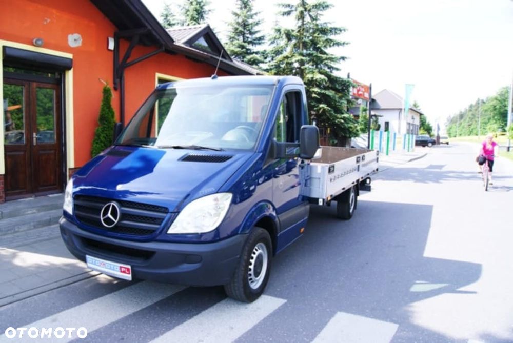 Mercedes-Benz Sprinter - 1
