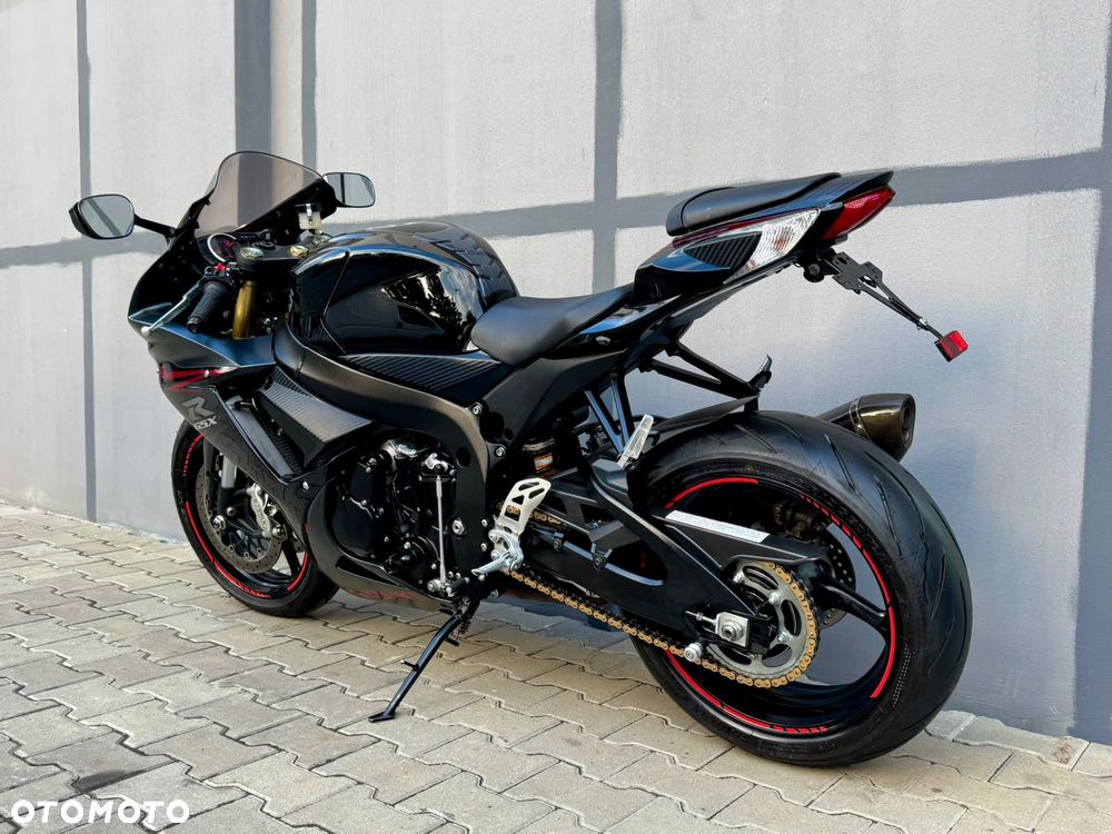 Suzuki GSX-R - 6