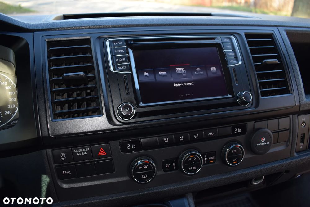 Volkswagen Caravelle 2.0 TDI L2 Highline - 24