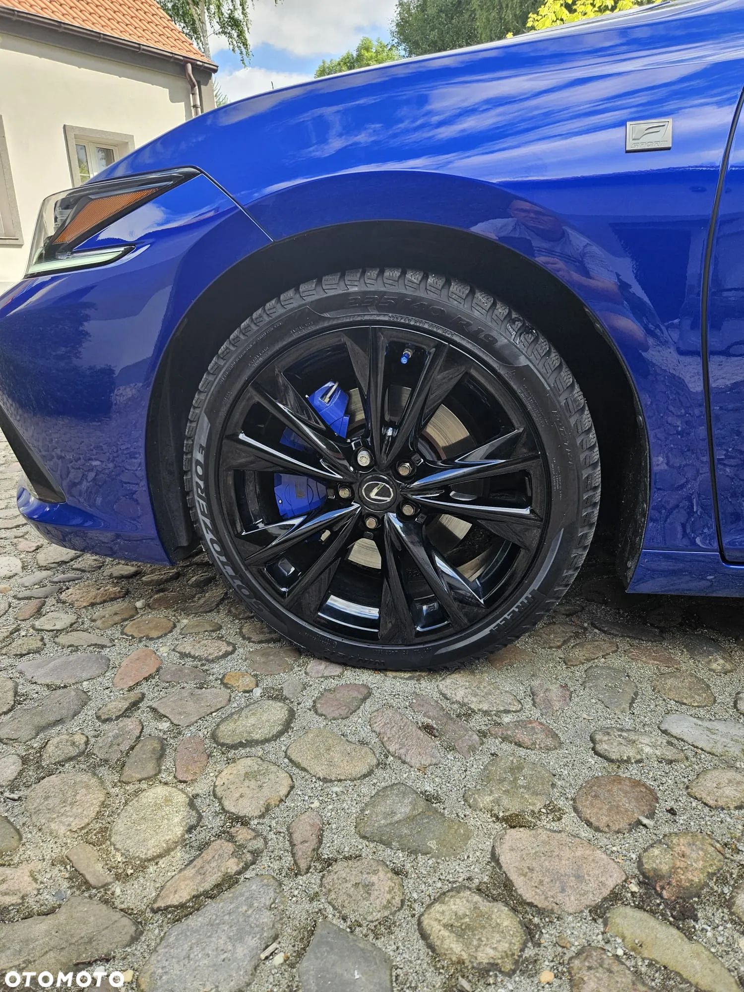 Lexus ES 300h F Sport Edition - 8