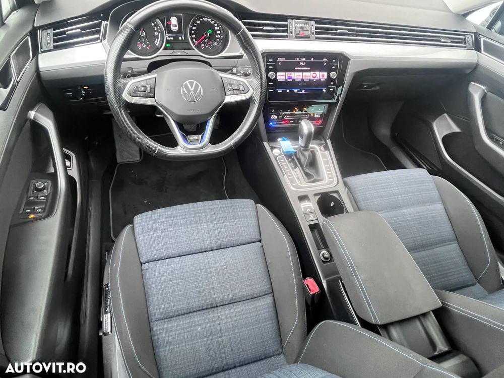 Volkswagen Passat GTE - 7