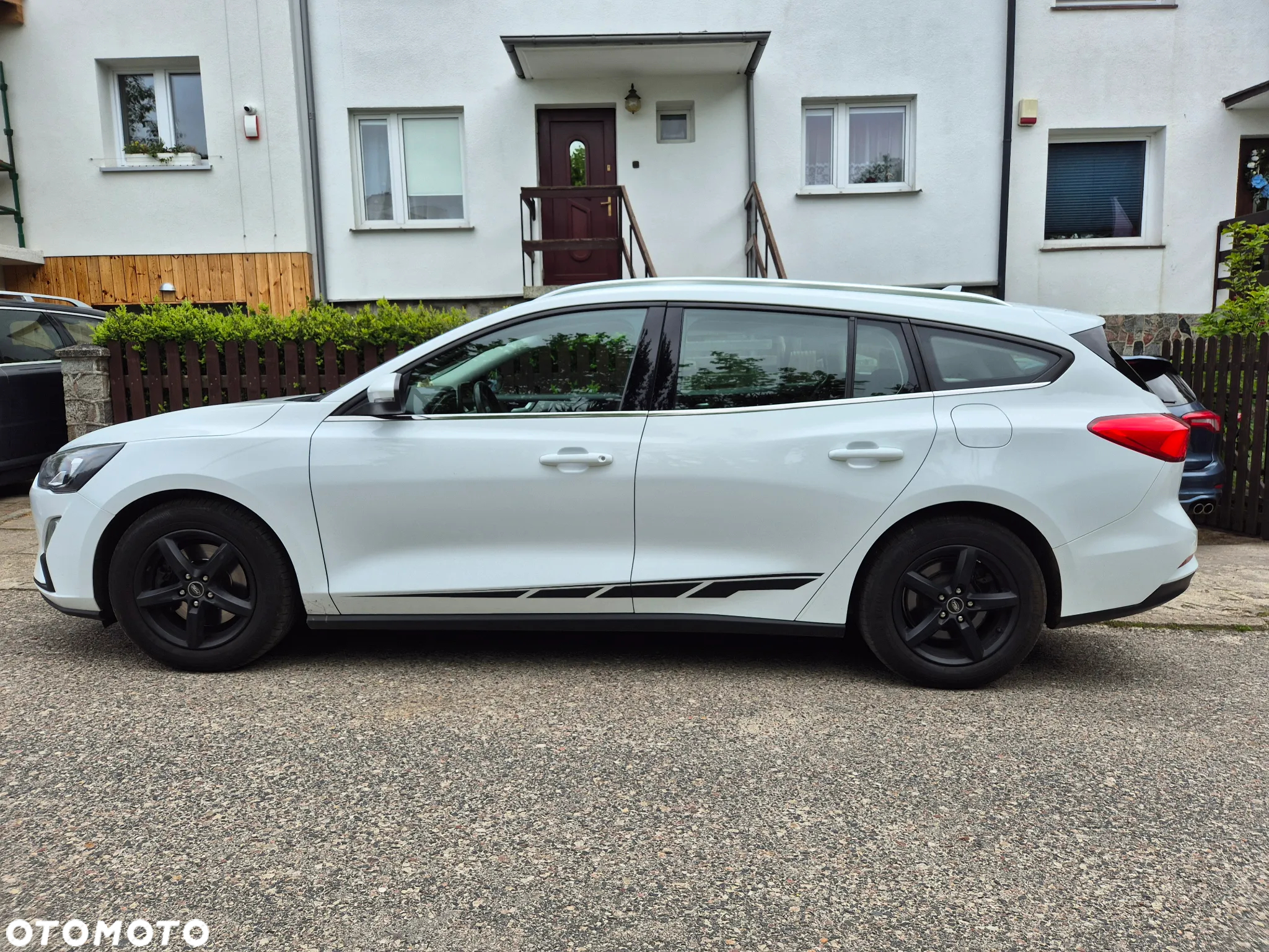 Ford Focus 1.5 EcoBlue Start-Stopp-System COOL&CONNECT - 2