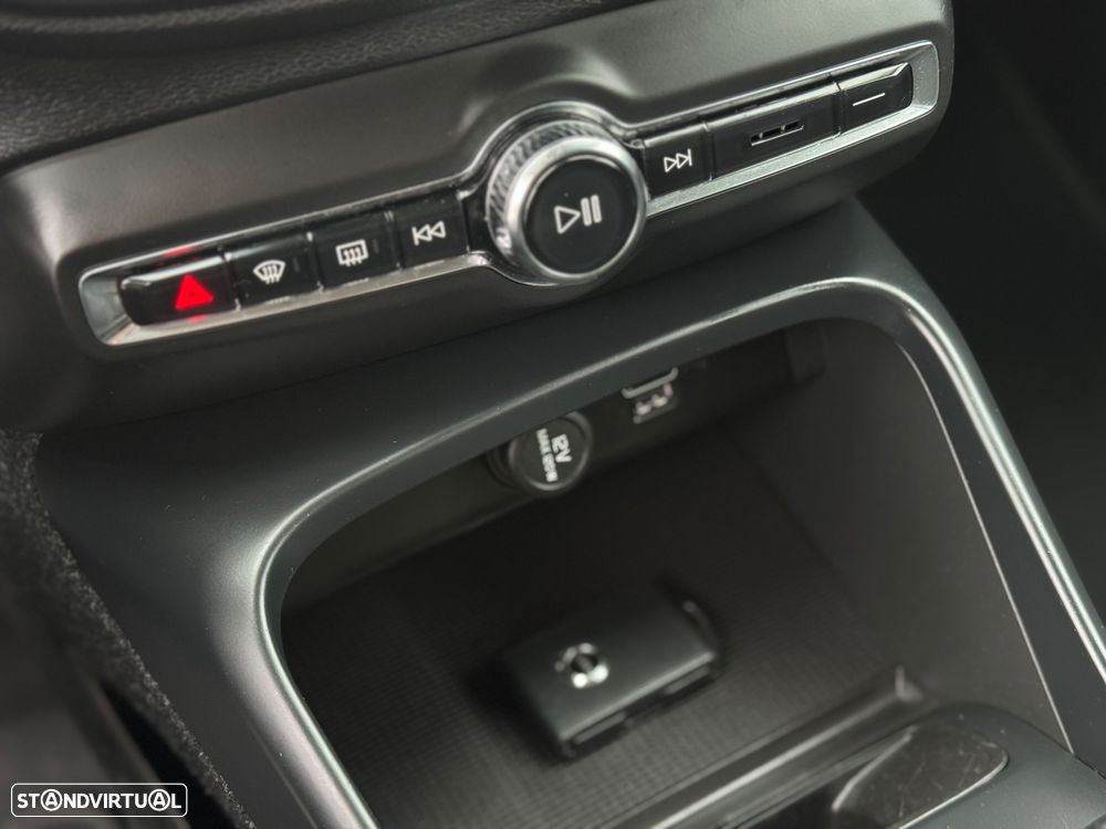 Volvo XC 40 1.5 T2 Momentum Core - 18