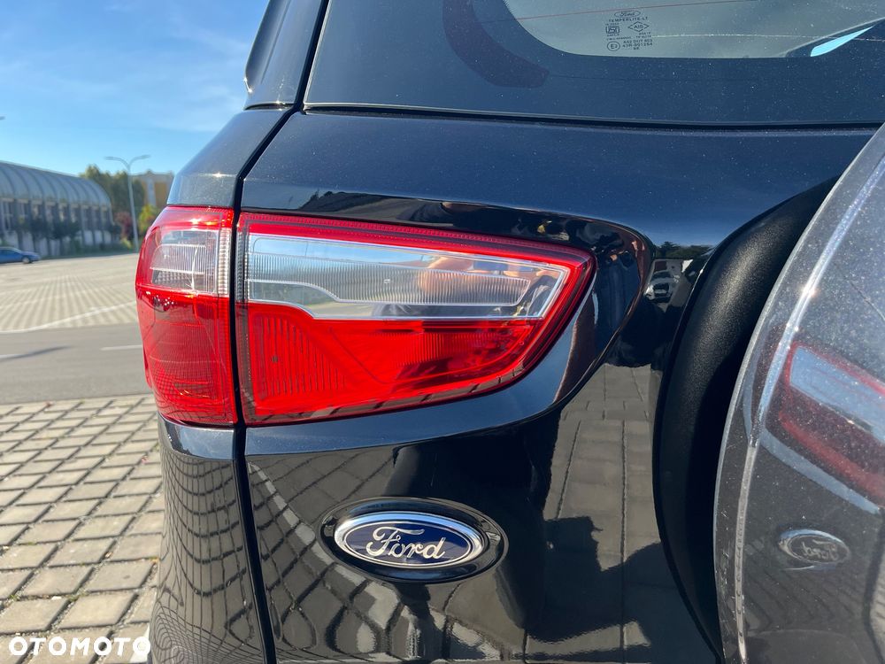 Ford EcoSport - 35