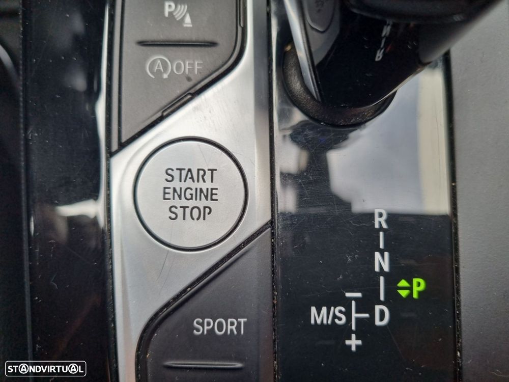 BMW 116 d Pack Desportivo M Auto - 23