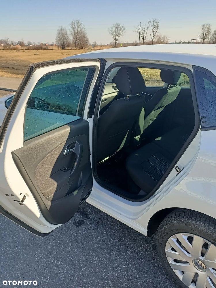 Volkswagen Polo - 11