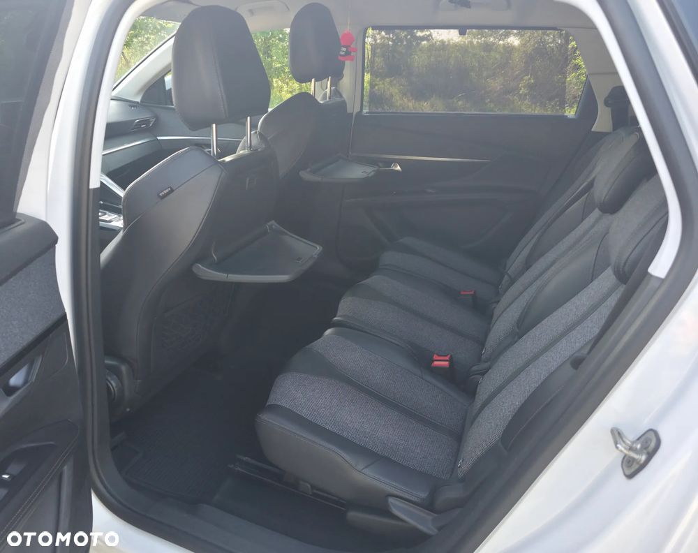 Peugeot 5008 1.6 BlueHDI Allure S&S EAT6 - 5