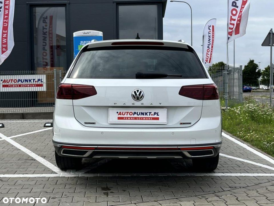 Volkswagen Passat - 5