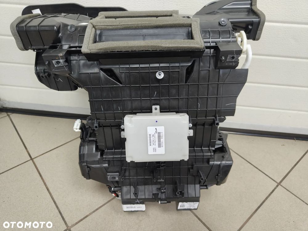 Nissan Juke F15 lift nagrzewnica Europa - 3