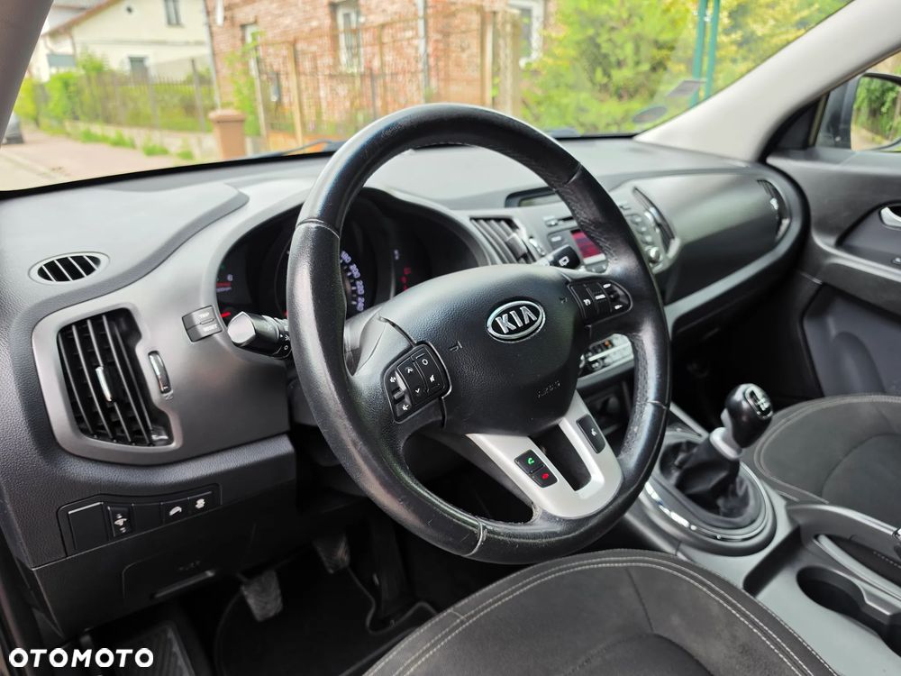 Kia Sportage 1.7 CRDI M 2WD - 31