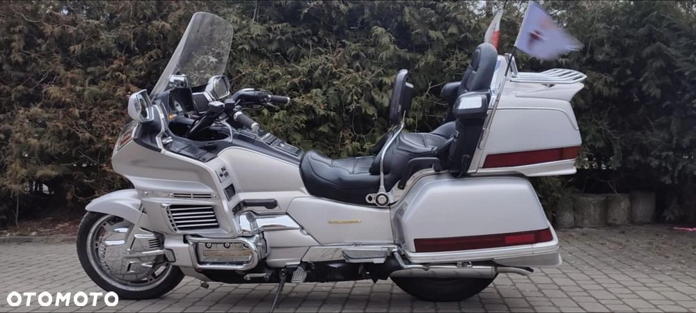 Honda GL - 6