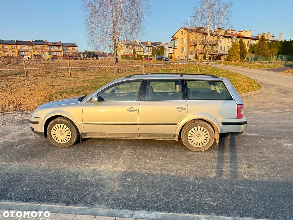 Volkswagen Passat - 2