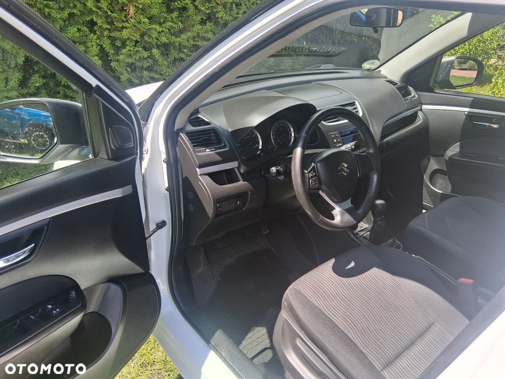 Suzuki Swift - 16