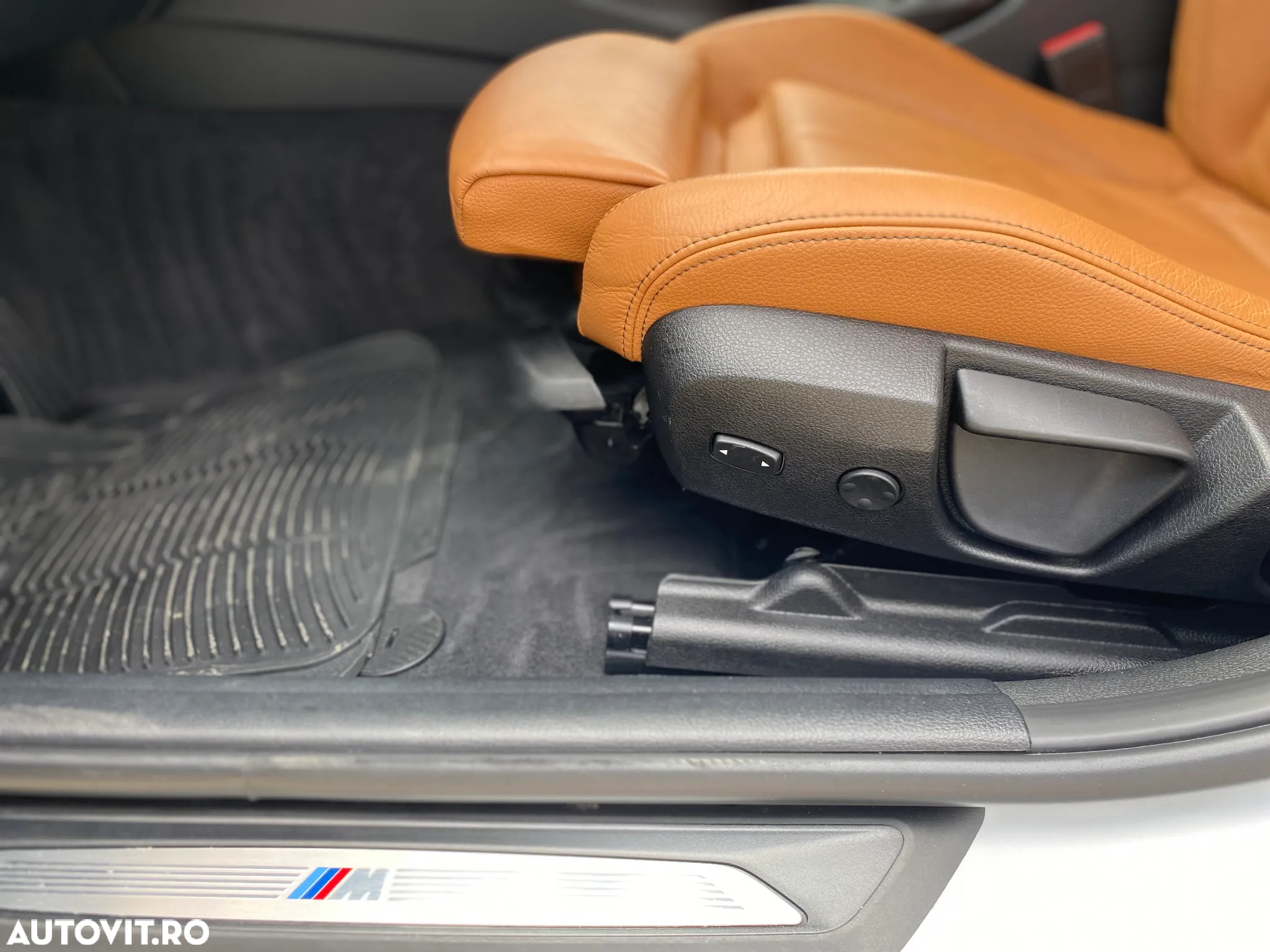 BMW Seria 3 318i Touring Aut. M Sport - 25