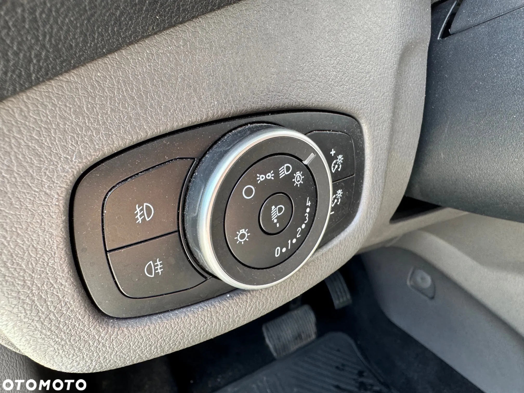 Ford Tourneo Connect Gr 1.5 EcoBlue Titanium PowerShift - 21