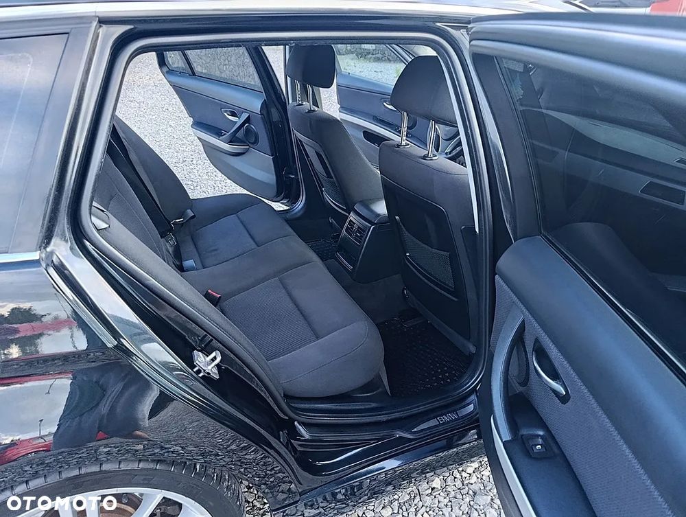 BMW Seria 3 325d DPF Edition Exclusive - 11