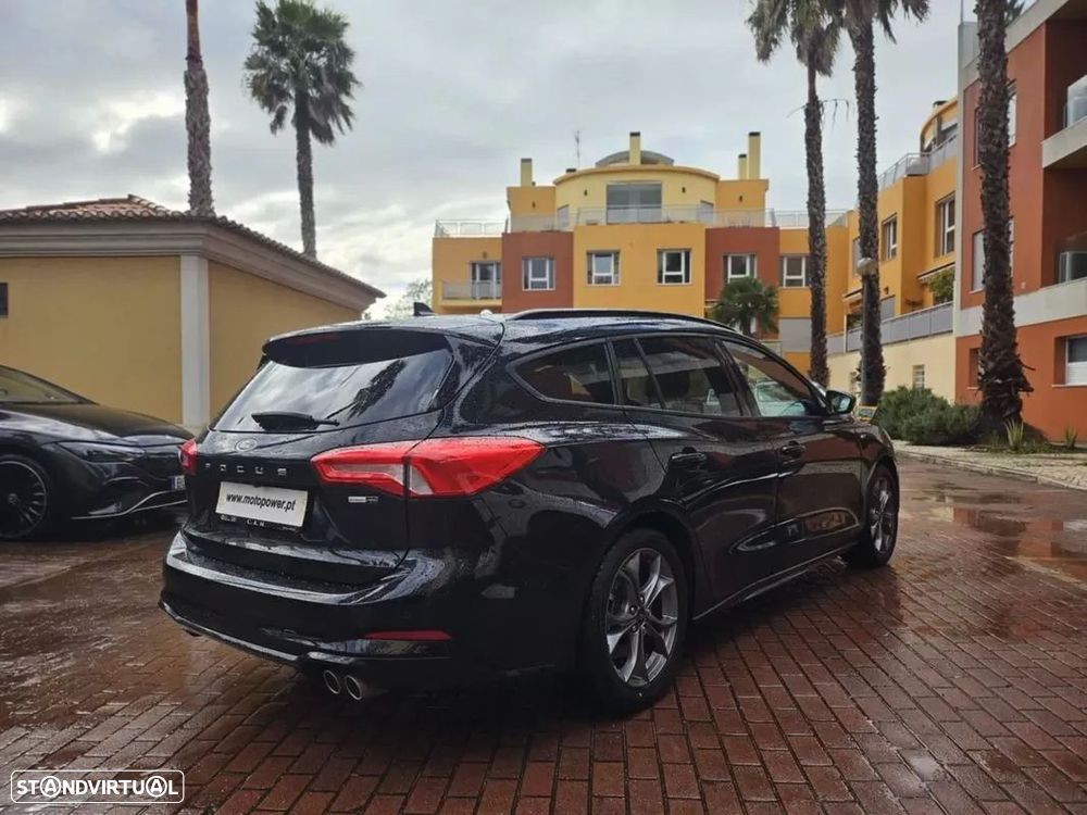 Ford Focus SW 1.0 EcoBoost MHEV ST-Line X - 11