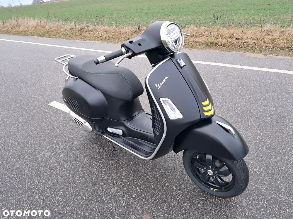 Piaggio Vespa - 1