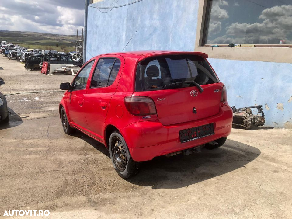 Dezmembrez Toyota Yaris - 4