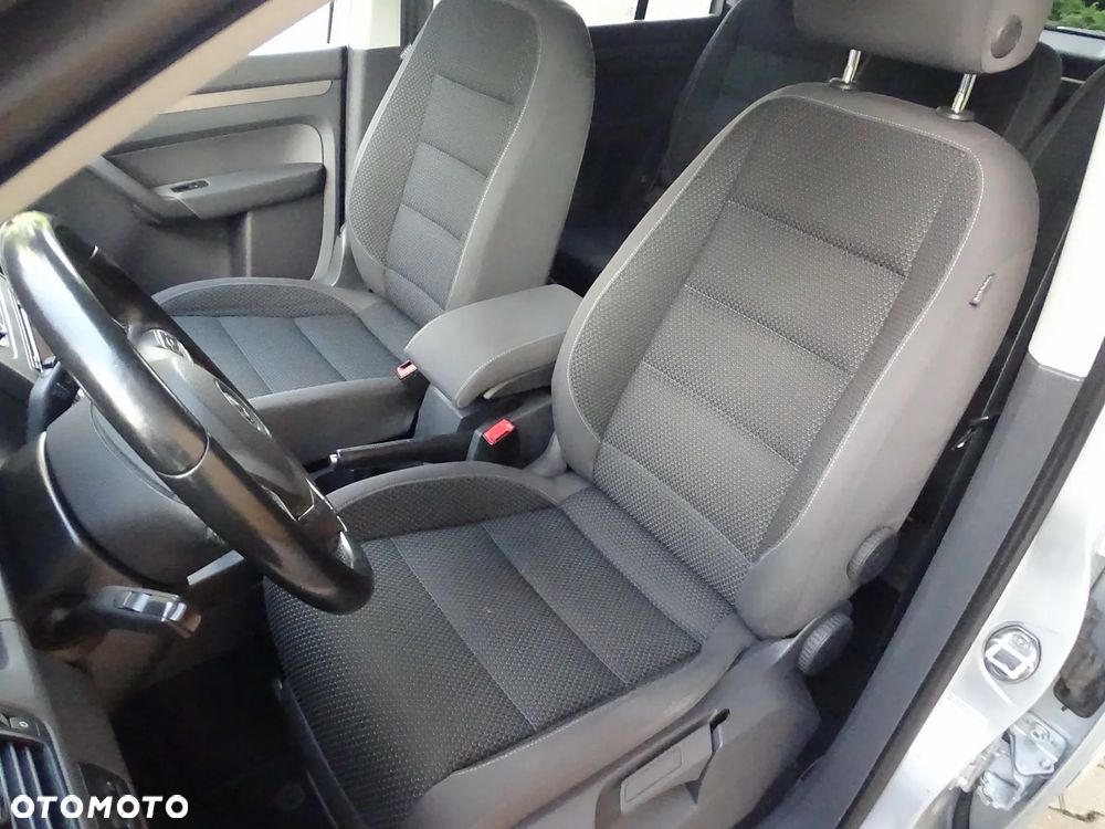Volkswagen Touran 1.6 TDI DPF BlueMotion Technology Comfortline - 17