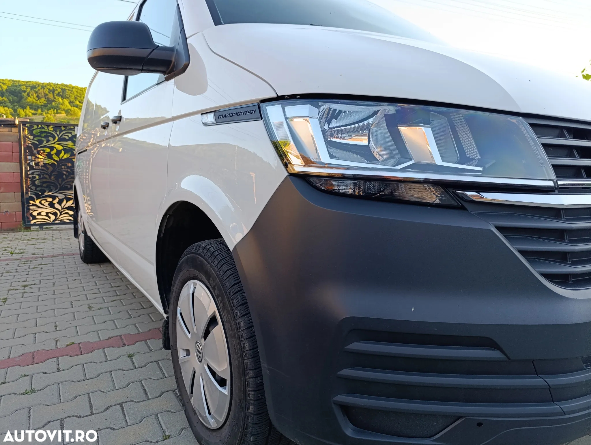 Volkswagen Transporter - 4