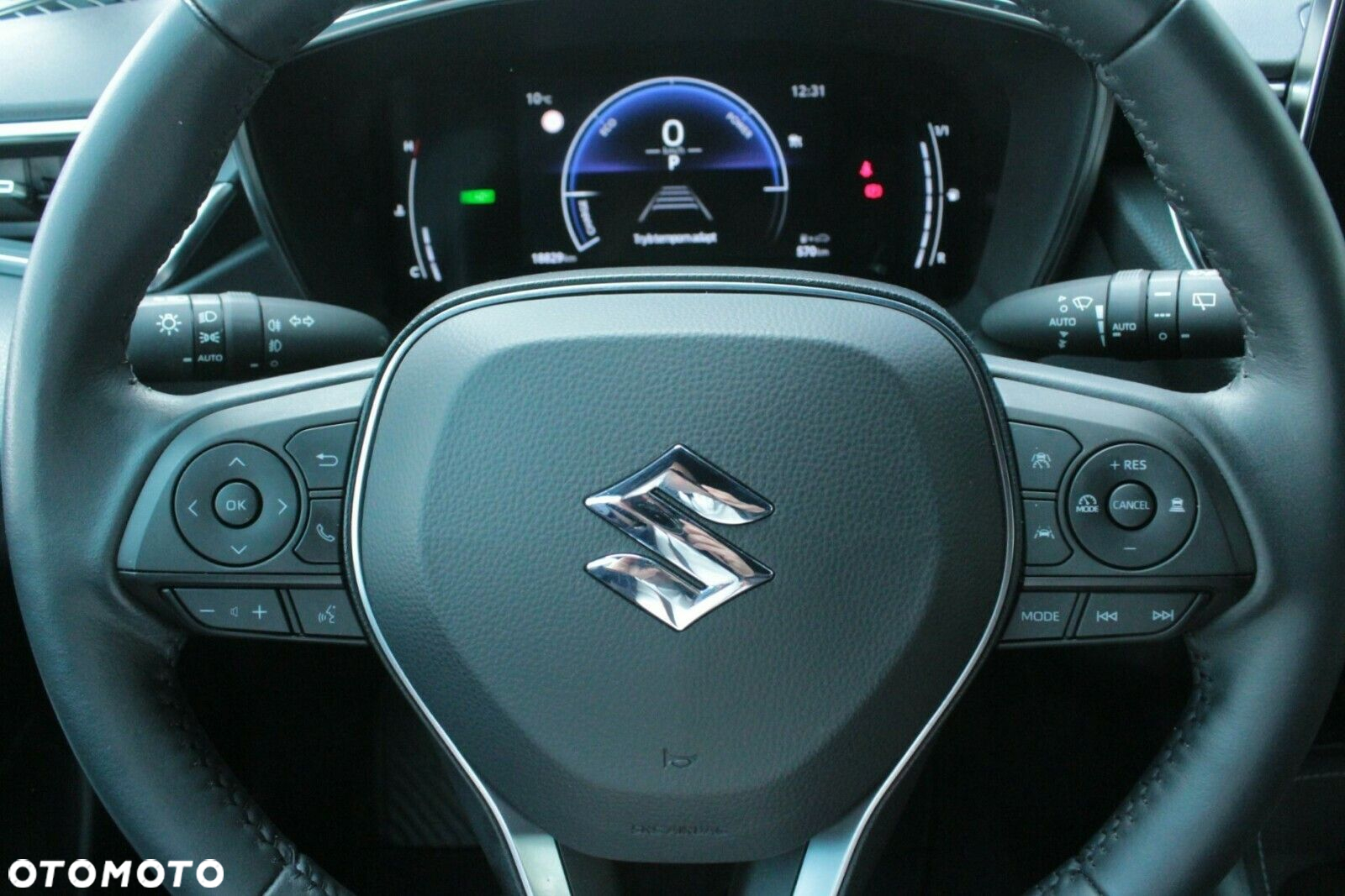 Suzuki Swace - 12