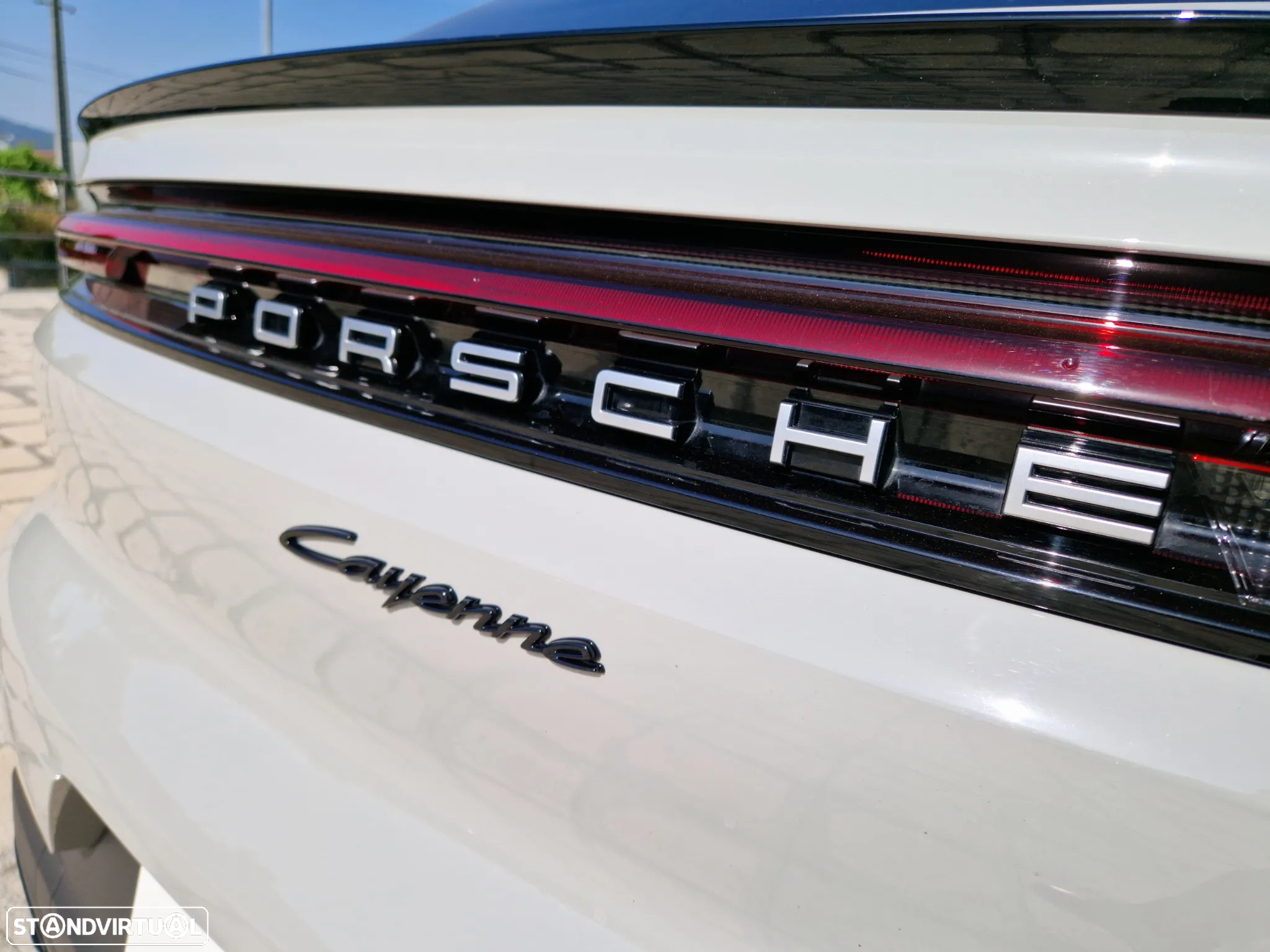 Porsche Cayenne Coupé E-Hybrid - 17