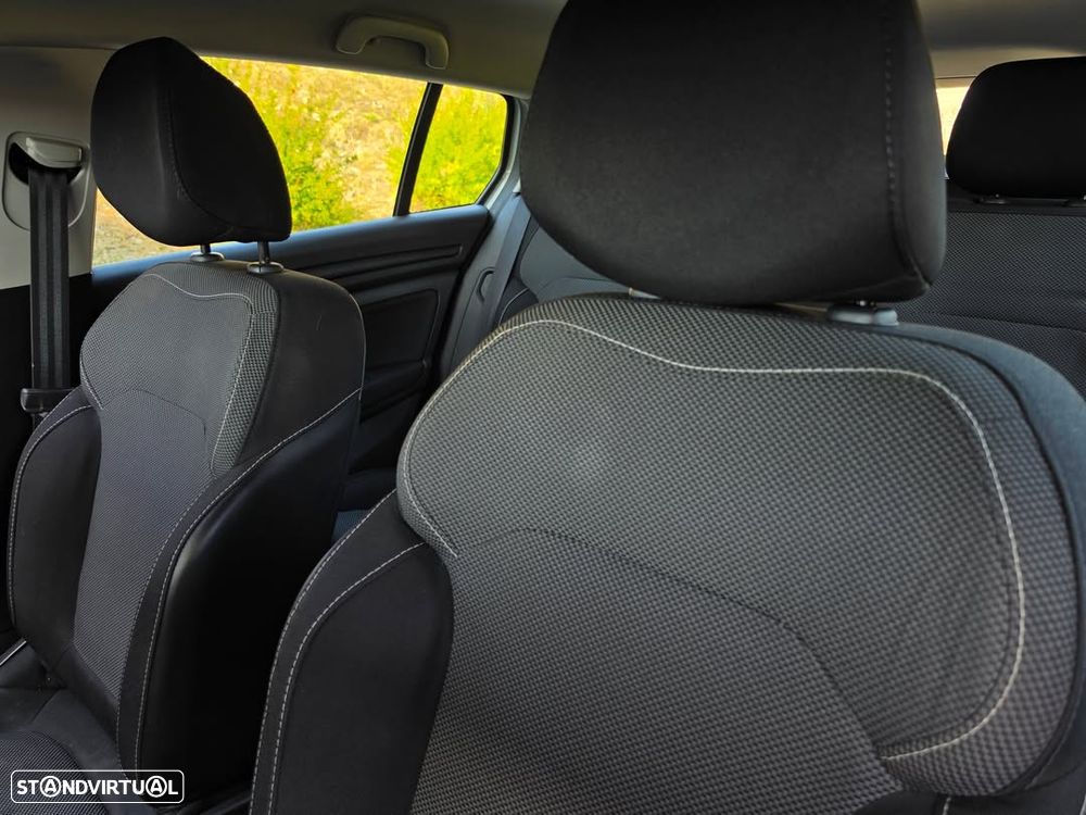 Renault Mégane Sport Tourer ENERGY TCe 100 INTENS - 6