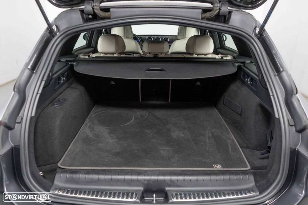 Mercedes-Benz C 300 e - 14