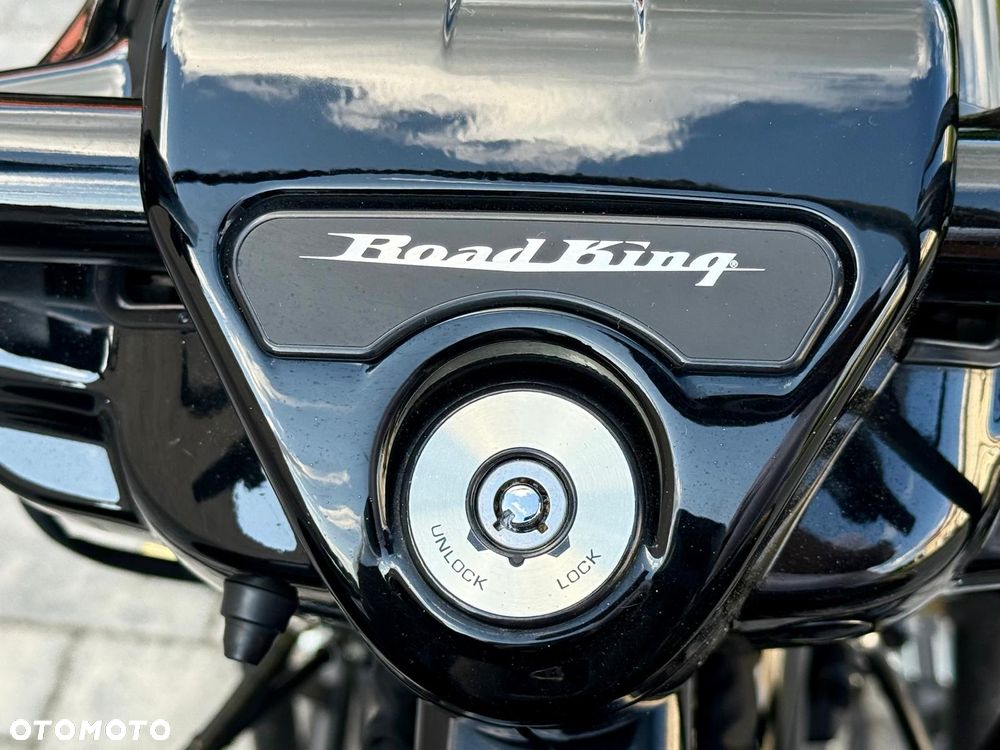 Harley-Davidson Touring Road King - 33