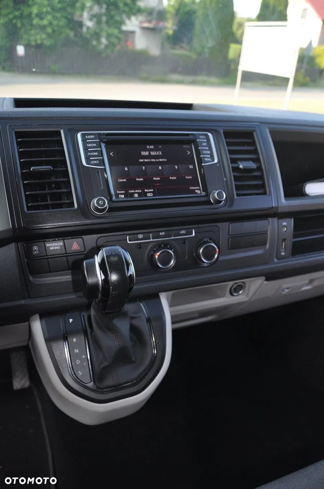 Volkswagen Transporter - 24